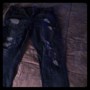 Cool rip jeans great for the fall